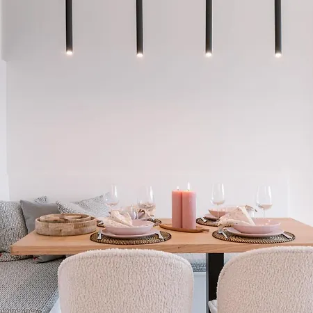 Lovely New Apartment At 'T Zoute Near The Beach Lägenhet *