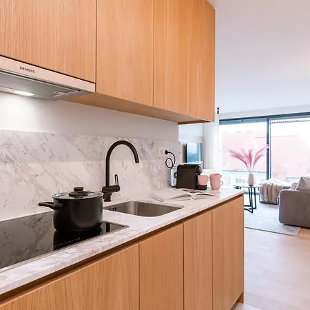 Lovely New Apartment At 'T Zoute Near The Beach Lägenhet