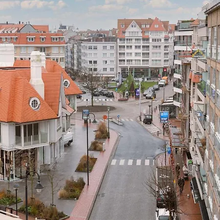 Lovely New Apartment At 'T Zoute Near The Beach Lägenhet