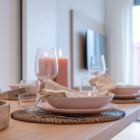 Lovely New Apartment At 'T Zoute Near The Beach Lägenhet